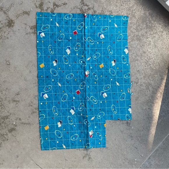 2 Pieces Vintage Printed Quilted Fabrics - Picture 6 of 8